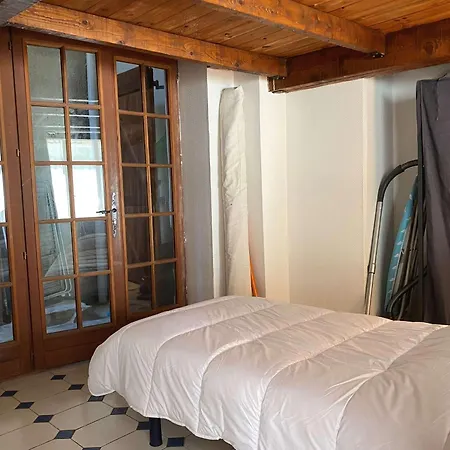 Apartamento T3 Au Calme Avec Exterieur Privatif, Proche Etang, Equipe, 3 Chambres. - Fr-1-553-86 *