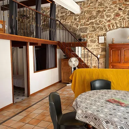 Apartment T3 Au Calme Avec Exterieur Privatif, Proche Etang, Equipe, 3 Chambres. - Fr-1-553-86