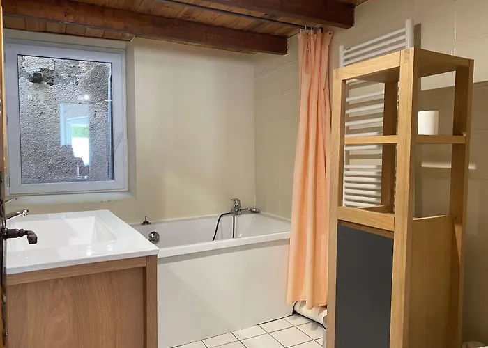 T3 Au Calme Avec Exterieur Privatif, Proche Etang, Equipe, 3 Chambres. - Fr-1-553-86 Apartamento Balaruc-les-Bains